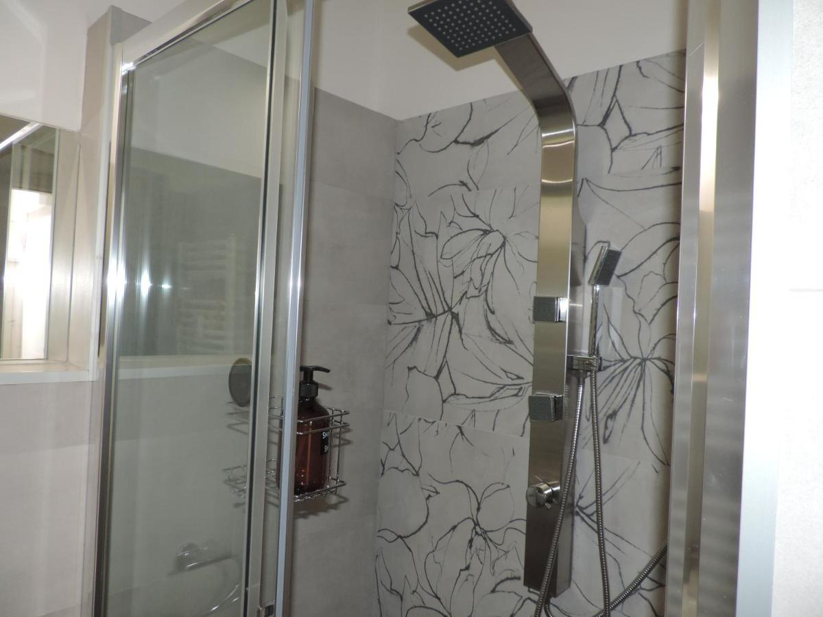 Sciesa Guest House เวโรนา ภายนอก รูปภาพ