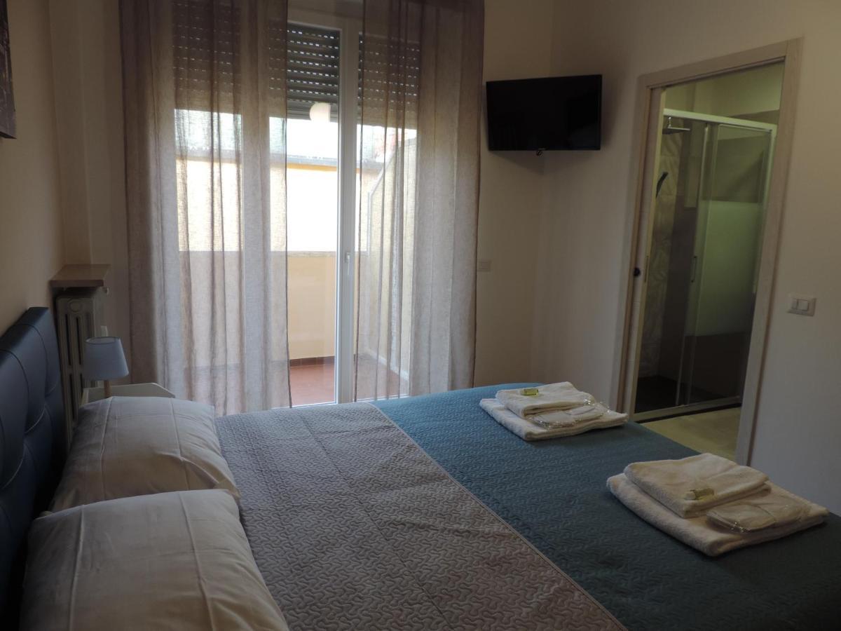 Sciesa Guest House เวโรนา ภายนอก รูปภาพ