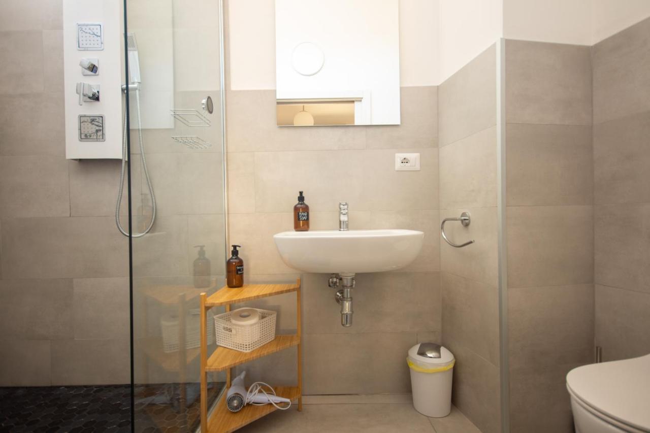 Sciesa Guest House เวโรนา ภายนอก รูปภาพ